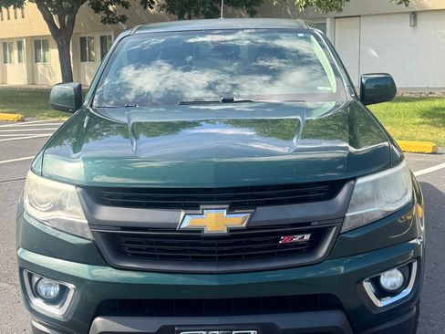 Used 2015 Chevrolet Colorado Z71 AWD/4WD image 4