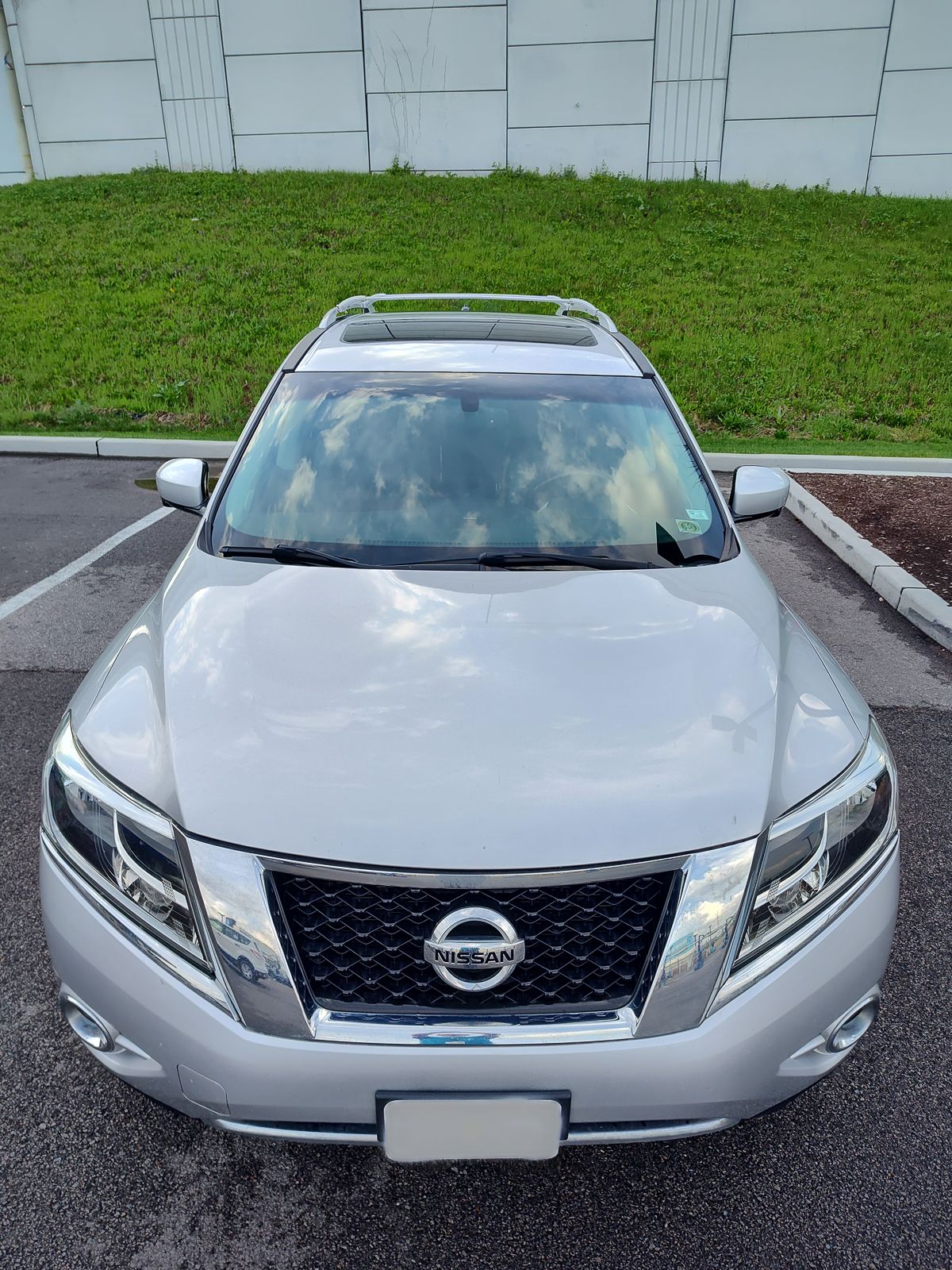 Used 2014 Nissan Pathfinder Platinum w/ Platinum Premium Package AWD/4WD image 10