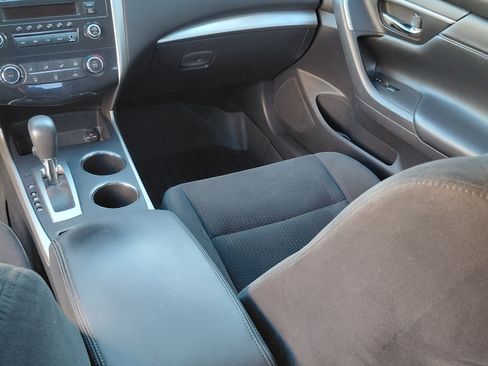 Used 2015 Nissan Altima 2.5 S w/ Power Driver Seat Package image 10