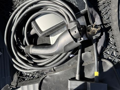 Used 2023 Ford F150 Lightning Lariat w/ Equipment Group 511A High image 30