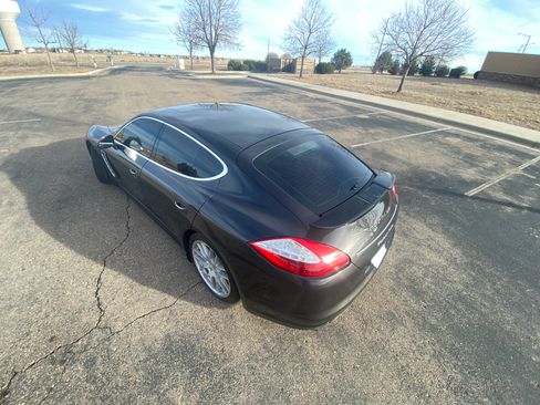 Used 2010 Porsche Panamera Turbo image 17