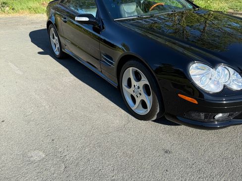 Used 2005 Mercedes-Benz SL 500 image 12