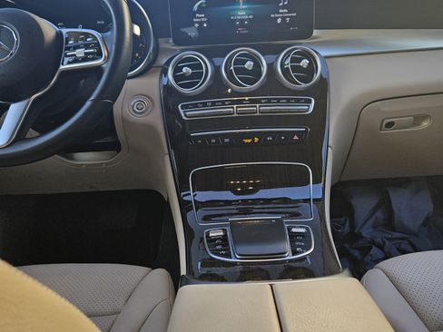 Used 2021 Mercedes-Benz GLC 300 300 Sport Utility 4D image 9