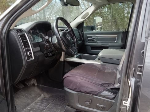 Used 2018 RAM 3500 Lone Star image 9