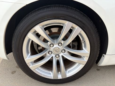 Used 2010 INFINITI G37 Sport w/ Premium Pkg image 9
