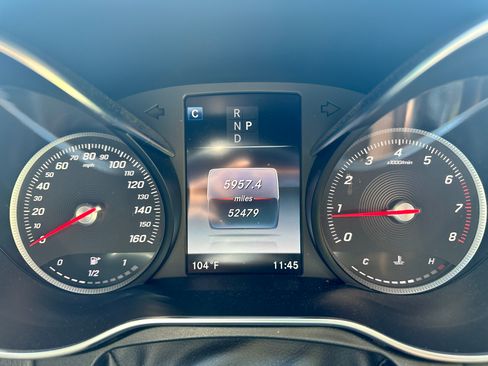 Used 2018 Mercedes-Benz C 300 4MATIC Sedan image 12