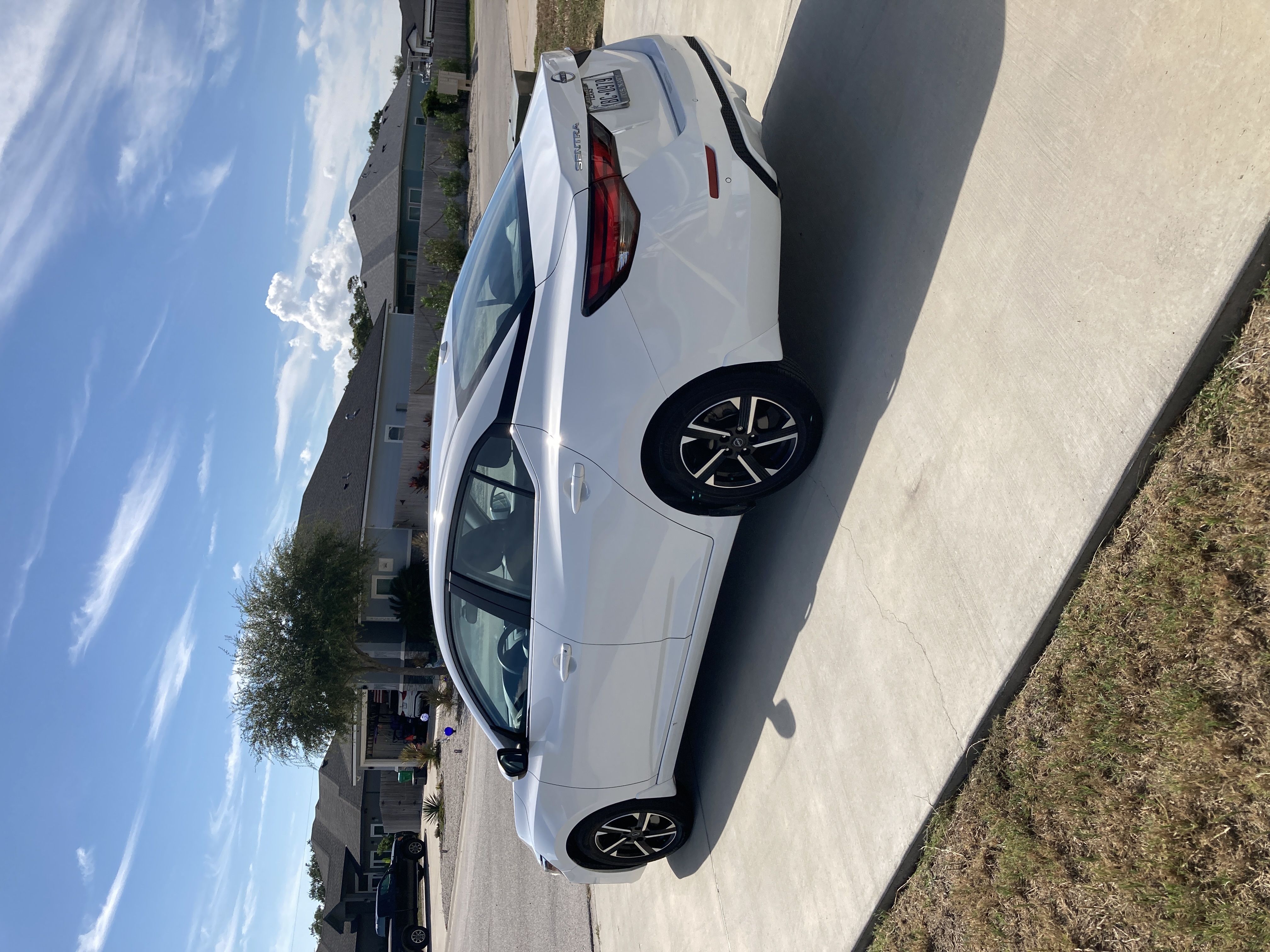 Used 2025 Nissan Sentra SV w/ All-Weather Package FWD image 4