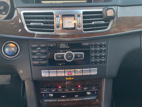 Used 2014 Mercedes-Benz E 350 Sedan image 8