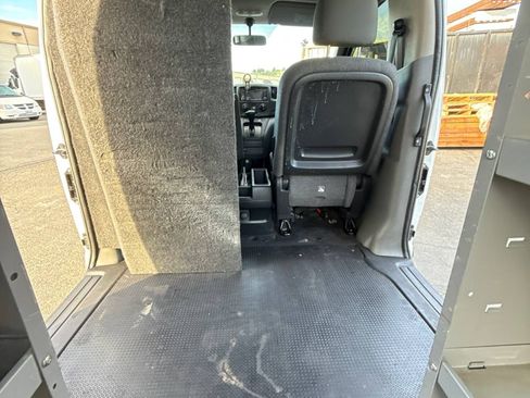 Used 2015 Nissan NV200 SV w/ Technology Package image 17