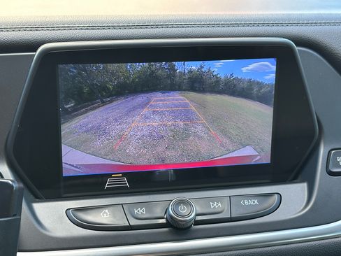 Used 2019 Chevrolet Blazer LT image 30