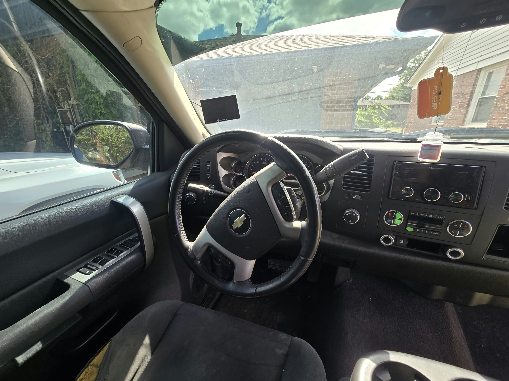 Used 2009 Chevrolet Silverado 1500 LT w/ Max Trailering Pack AWD/4WD image 13