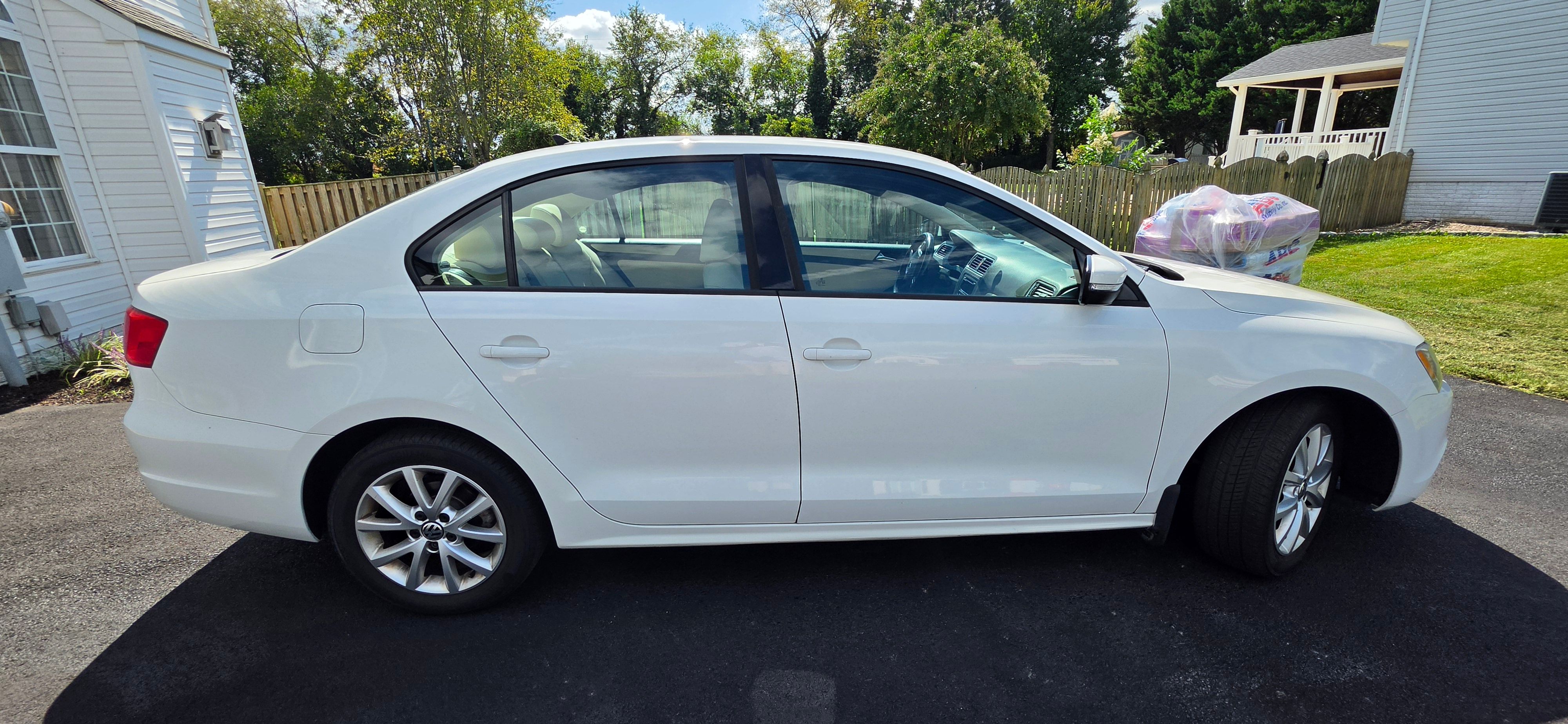 Used 2012 Volkswagen Jetta SE FWD image 8