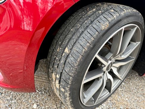 Used 2023 Genesis G70 2.0T image 18