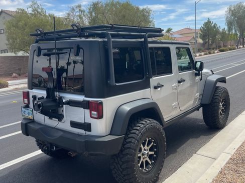 Used 2007 Jeep Wrangler Unlimited Rubicon w/ PWR Convenience Group AWD/4WD image 6