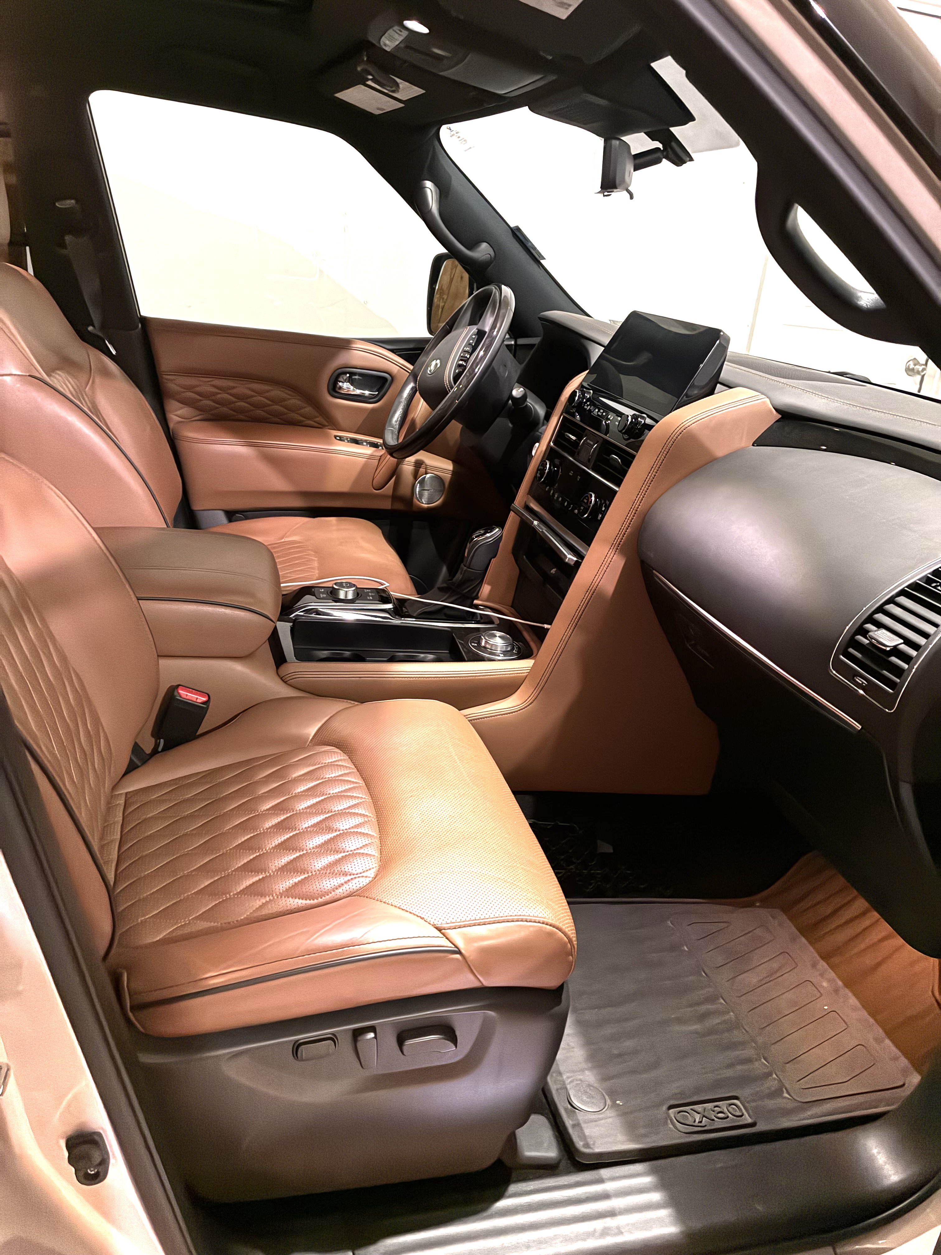 Used 2023 INFINITI QX80 Sensory w/ Cargo Package AWD/4WD image 5