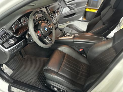 Used 2014 BMW M5 Competition image 17