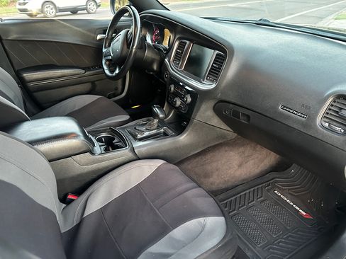 Used 2016 Dodge Charger R/T w/ Navigation & Travel Group RWD image 9