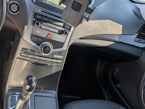 Used 2016 Hyundai Azera image 12