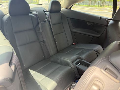 Used 2010 Volvo C70 T5 FWD image 15