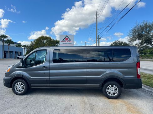 Used 2021 Ford Transit 350 XLT image 10