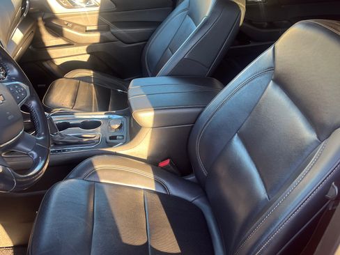 Used 2020 Chevrolet Traverse Premier w/ LPO, Blackout Package image 10