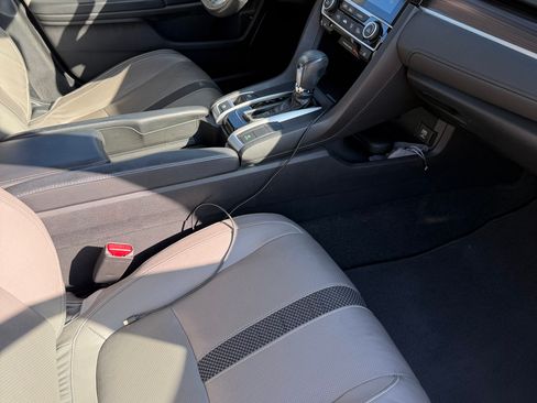 Used 2020 Honda Civic EX-L image 9