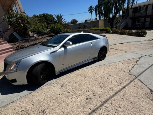 Used 2013 Cadillac CTS Coupe image 1