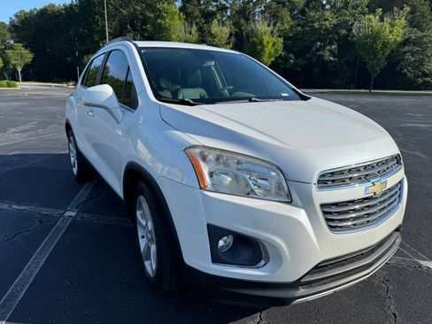 Used 2015 Chevrolet Trax LTZ FWD image 5