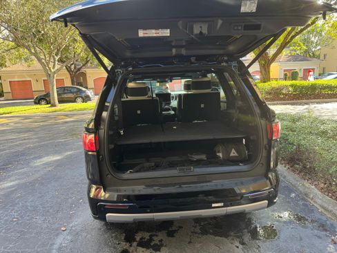 Used 2025 Toyota Sequoia Capstone image 10