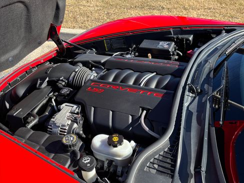 Used 2010 Chevrolet Corvette Grand Sport w/ Preferred Equipment Group image 18