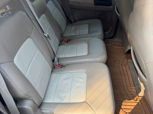 Used 2006 Ford Expedition Eddie Bauer RWD image 10