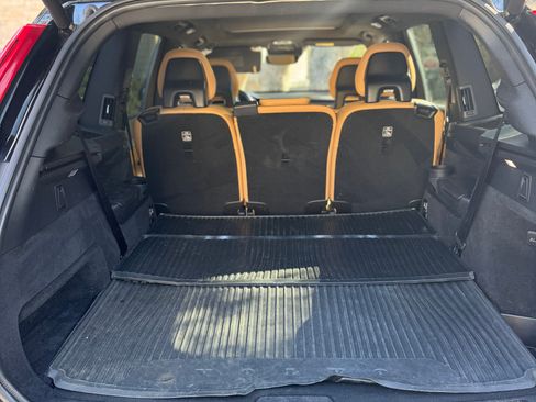 Used 2017 Volvo XC90 T6 Momentum w/ Vision Package image 13