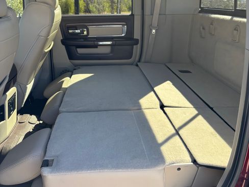 Used 2018 RAM 3500 Laramie image 10