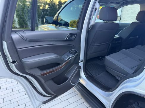 Used 2019 Chevrolet Tahoe LS image 12