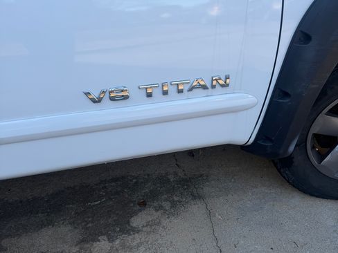 Used 2005 Nissan Titan SE image 5