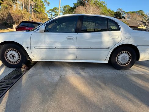 Used 2001 Buick Le Sabre Custom w/ Prestige Pkg image 5