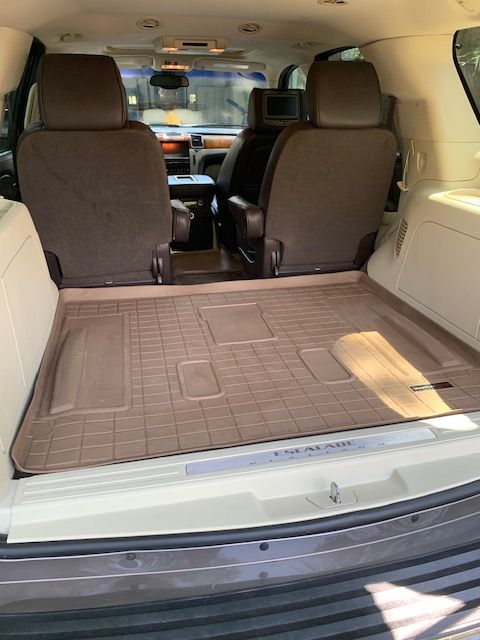 Used 2012 Cadillac Escalade Platinum AWD/4WD image 24