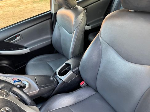 Used 2015 Toyota Prius Four image 15