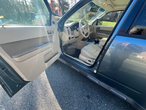 Used 2012 Ford Escape XLT image 5