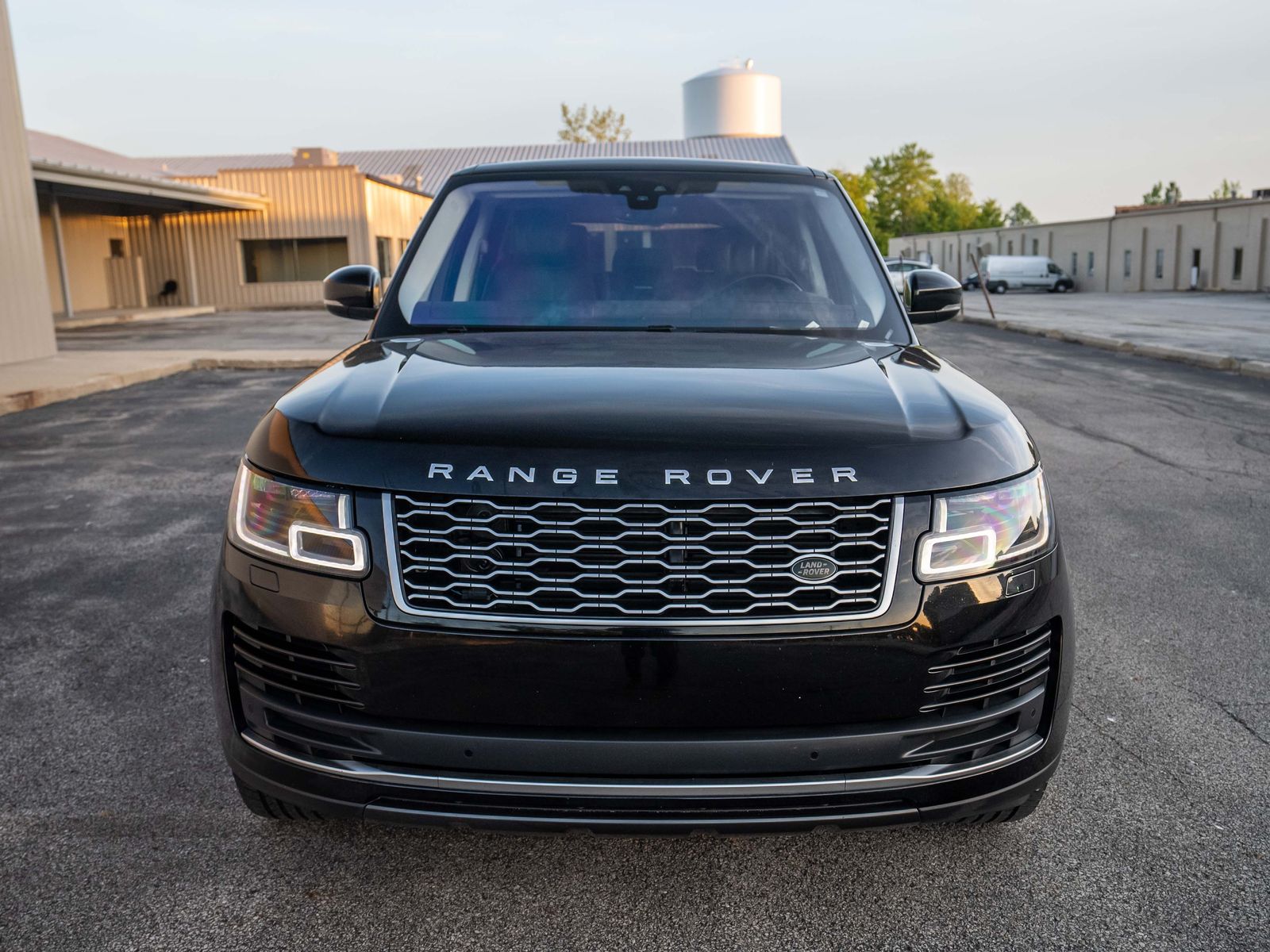 Used 2019 Land Rover Range Rover HSE AWD/4WD image 2