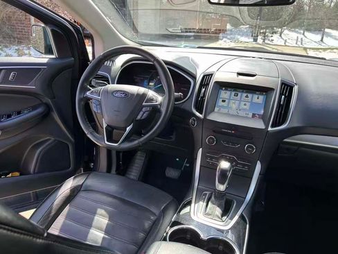Used 2018 Ford Edge SEL w/ Equipment Group 201A image 6