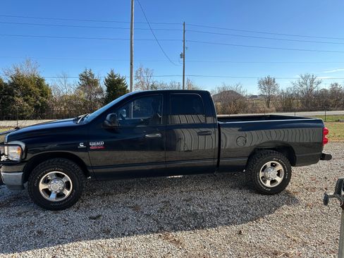 Used 2008 Dodge Ram 2500 Truck SLT image 6