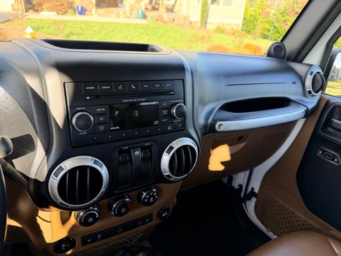 Used 2014 Jeep Wrangler Rubicon w/ Dual Top Group image 12