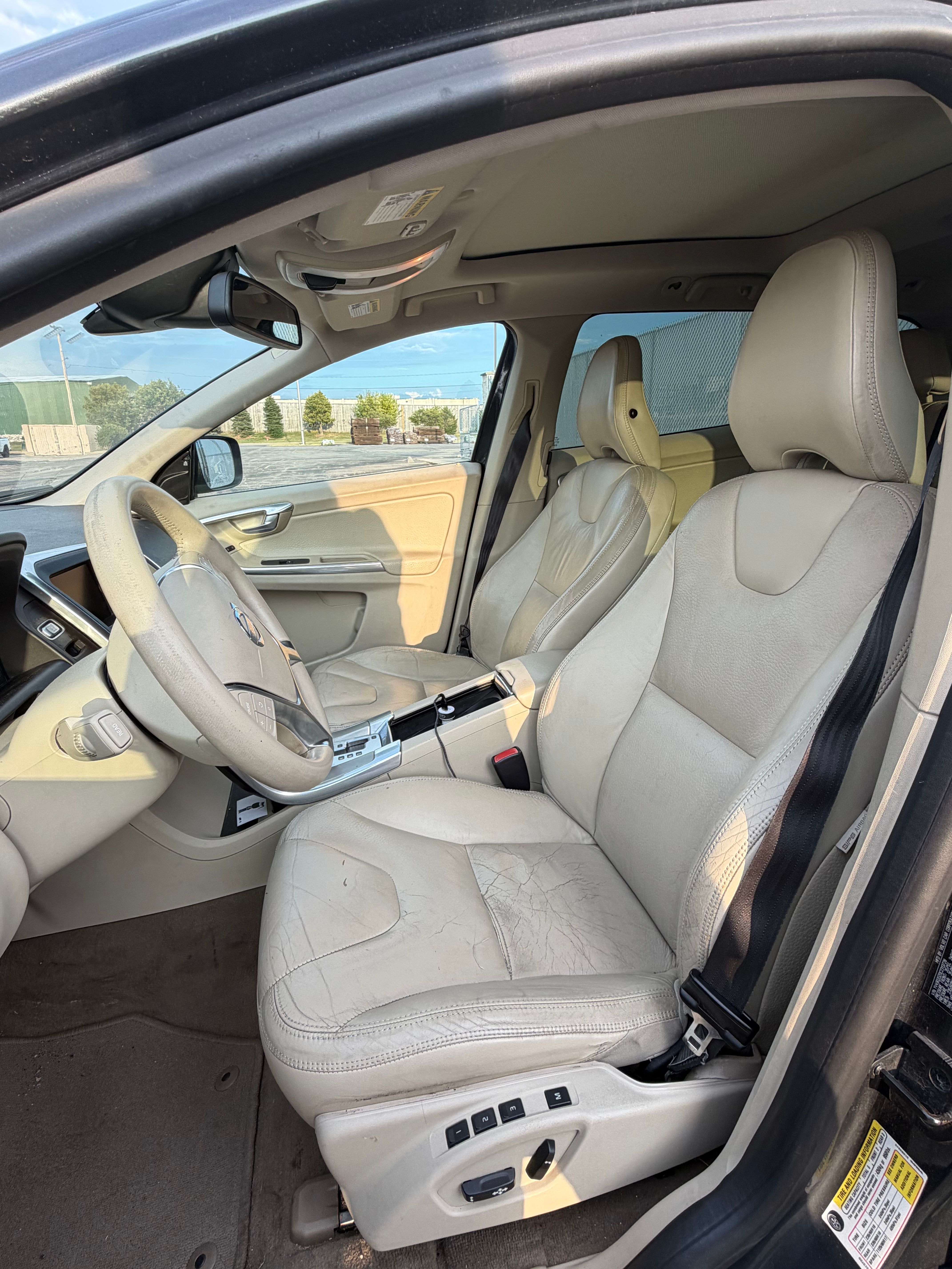 Used 2012 Volvo XC60 T6 AWD/4WD image 8