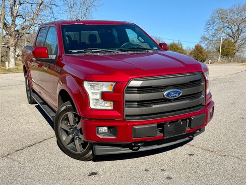 Used 2017 Ford F150 Lariat w/ Equipment Group 502A Luxury image 5