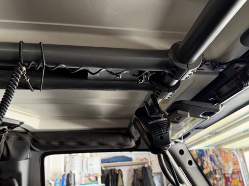 Used 2007 Jeep Wrangler Unlimited Rubicon w/ PWR Convenience Group image 12