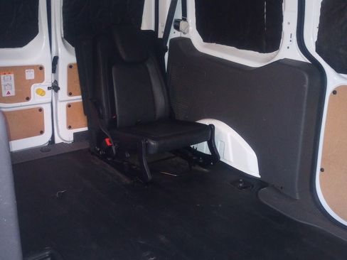 Used 2020 Ford Transit Connect XL image 10
