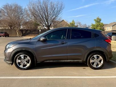 Used 2016 Honda HR-V EX
