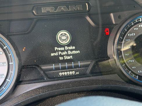 Used 2022 RAM 1500 Limited RWD image 9