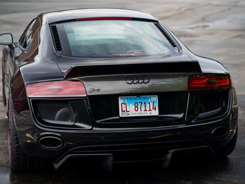 Used 2012 Audi R8 V10 AWD/4WD image 2